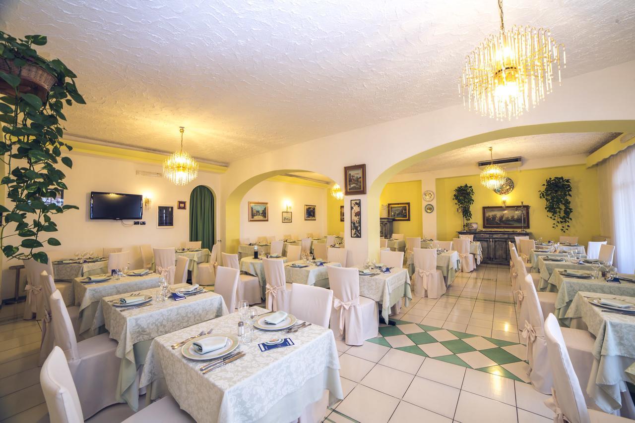 Hotel Carlo Magno Forio di Ischia Kültér fotó